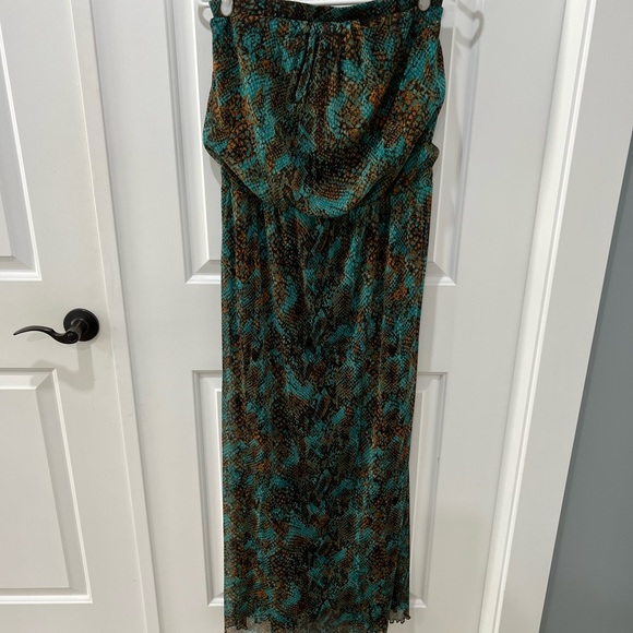 Simon Chang strapless dress - Picture 2 of 3